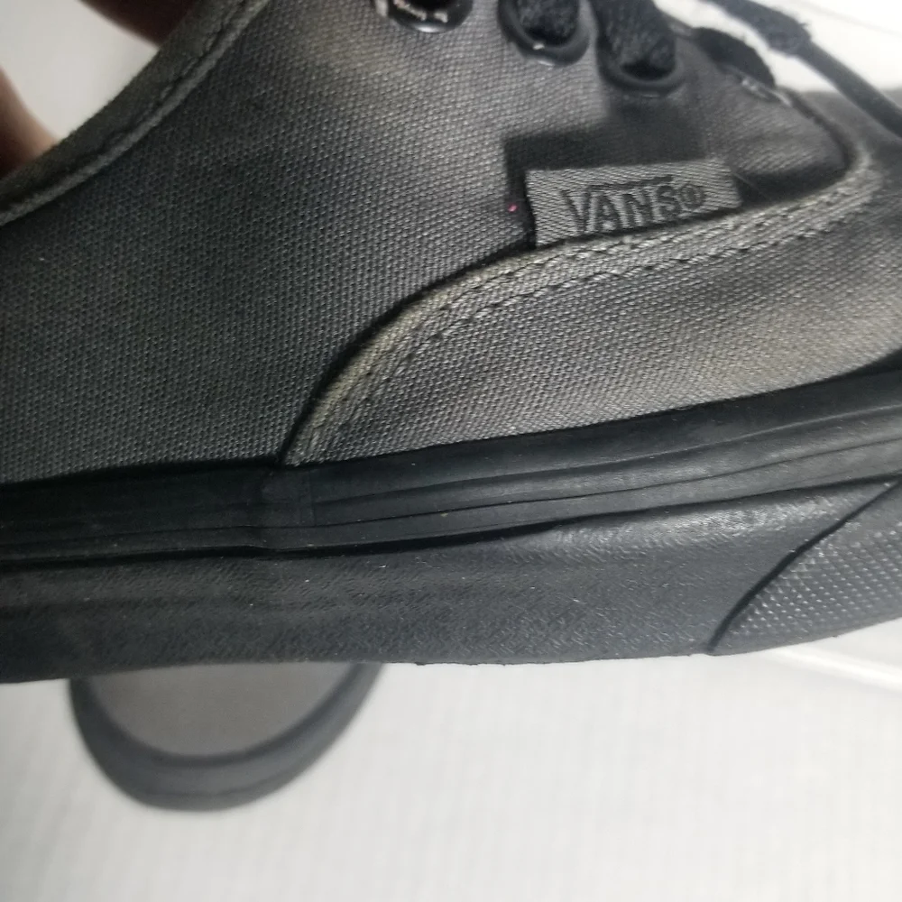 VANS UNISEX GRAY CANVAS SNEAKERS SIZE WOMEN'S 5.5 MEN'S 4